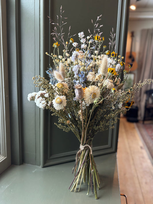 Periwinkle and Cream Deluxe Spring Bouquet